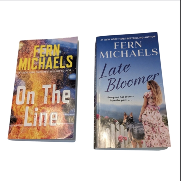 2 Stand Alone Books By Fern Michaels On The Line & Late Bloomer Paperback Books - Picture 1 of 7
